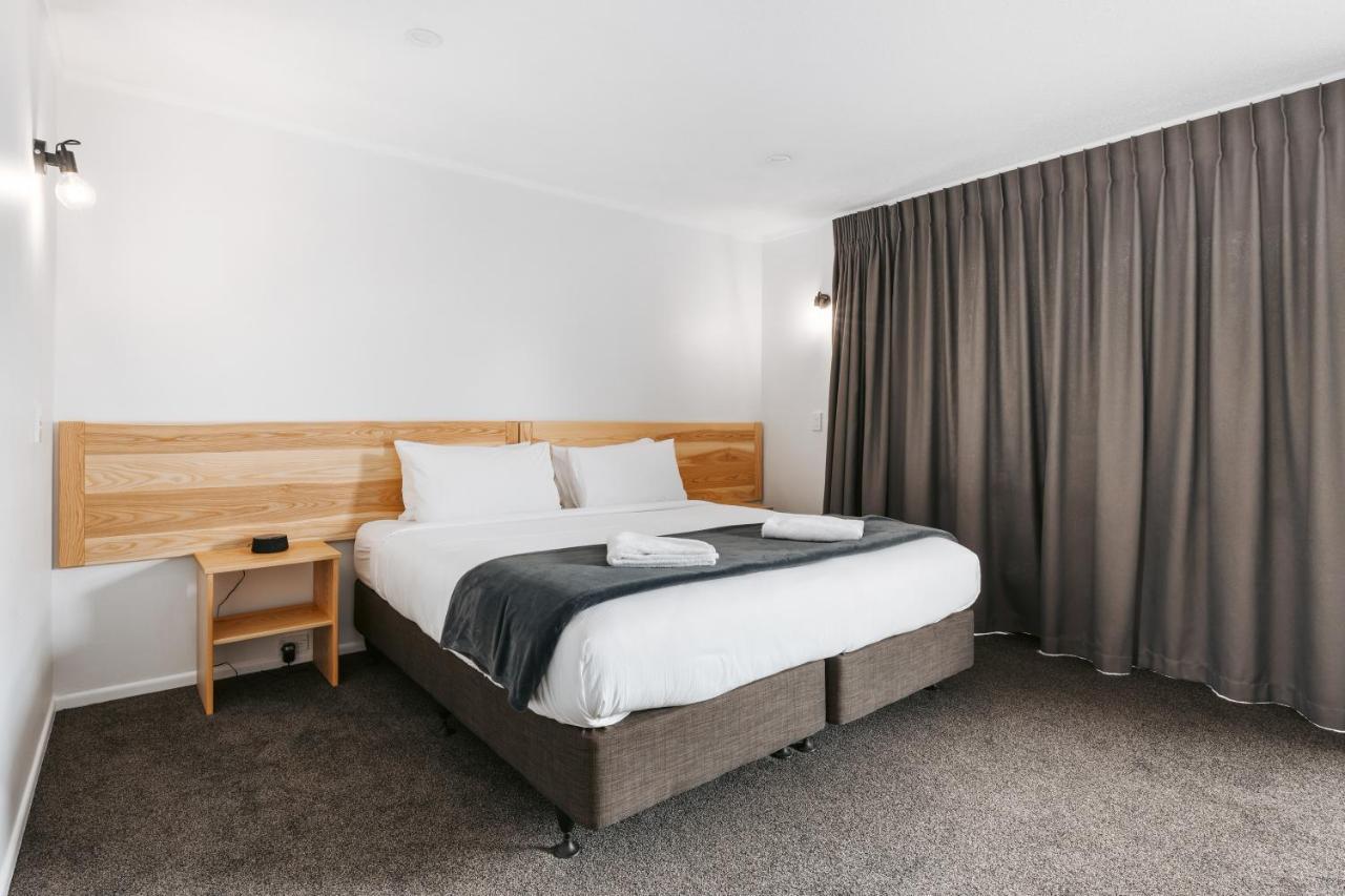 Cobblestone Court Motel - Wenzel Motels Тауранга Экстерьер фото