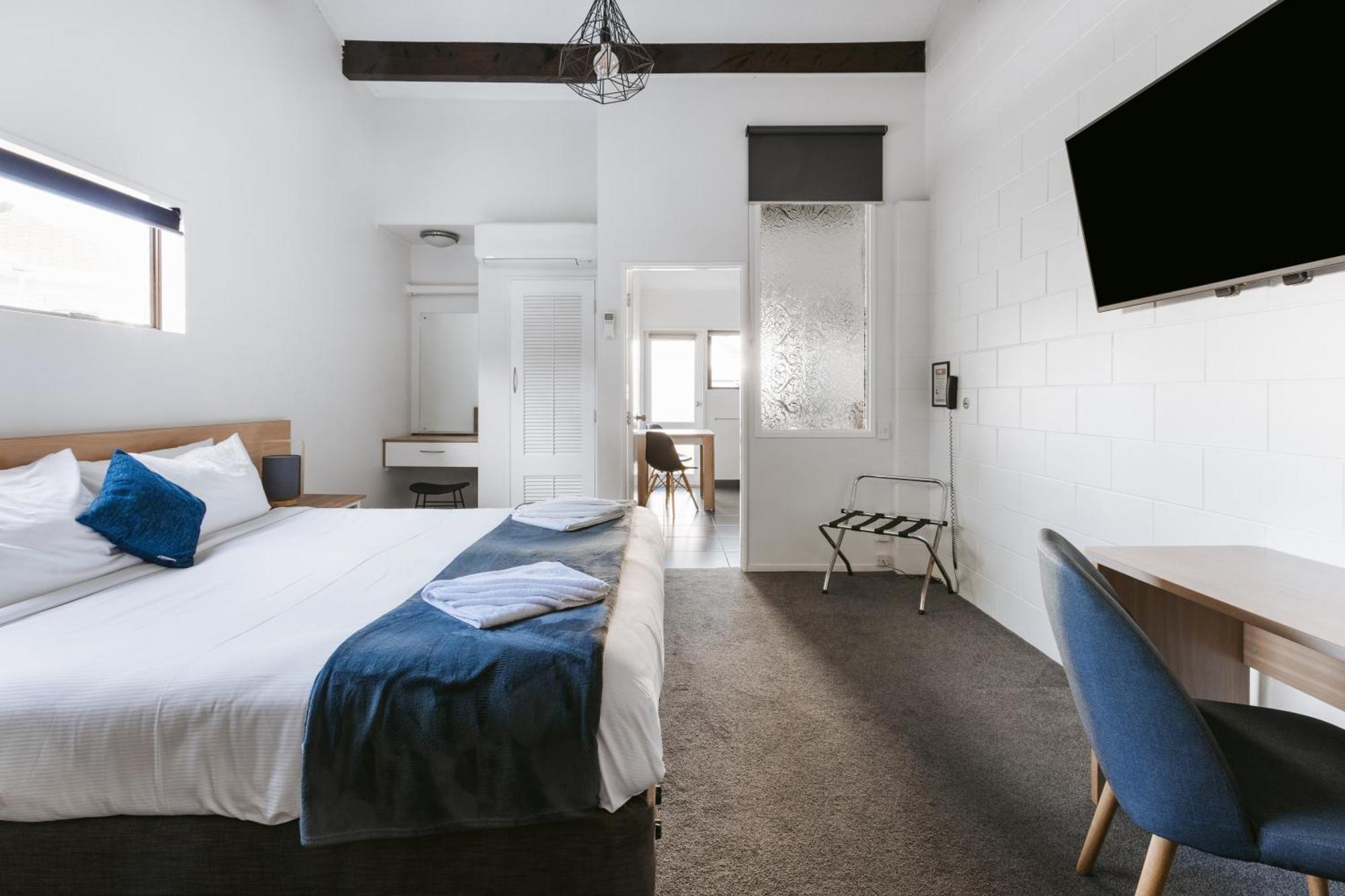 Cobblestone Court Motel - Wenzel Motels Тауранга Экстерьер фото